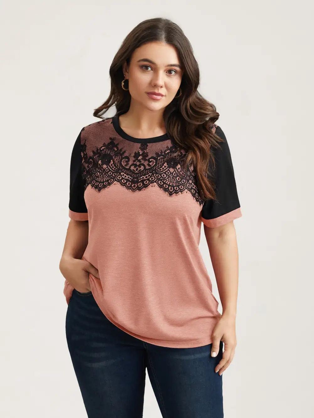 Stretchy Scalloped Lace Color Contrast T-Shirt