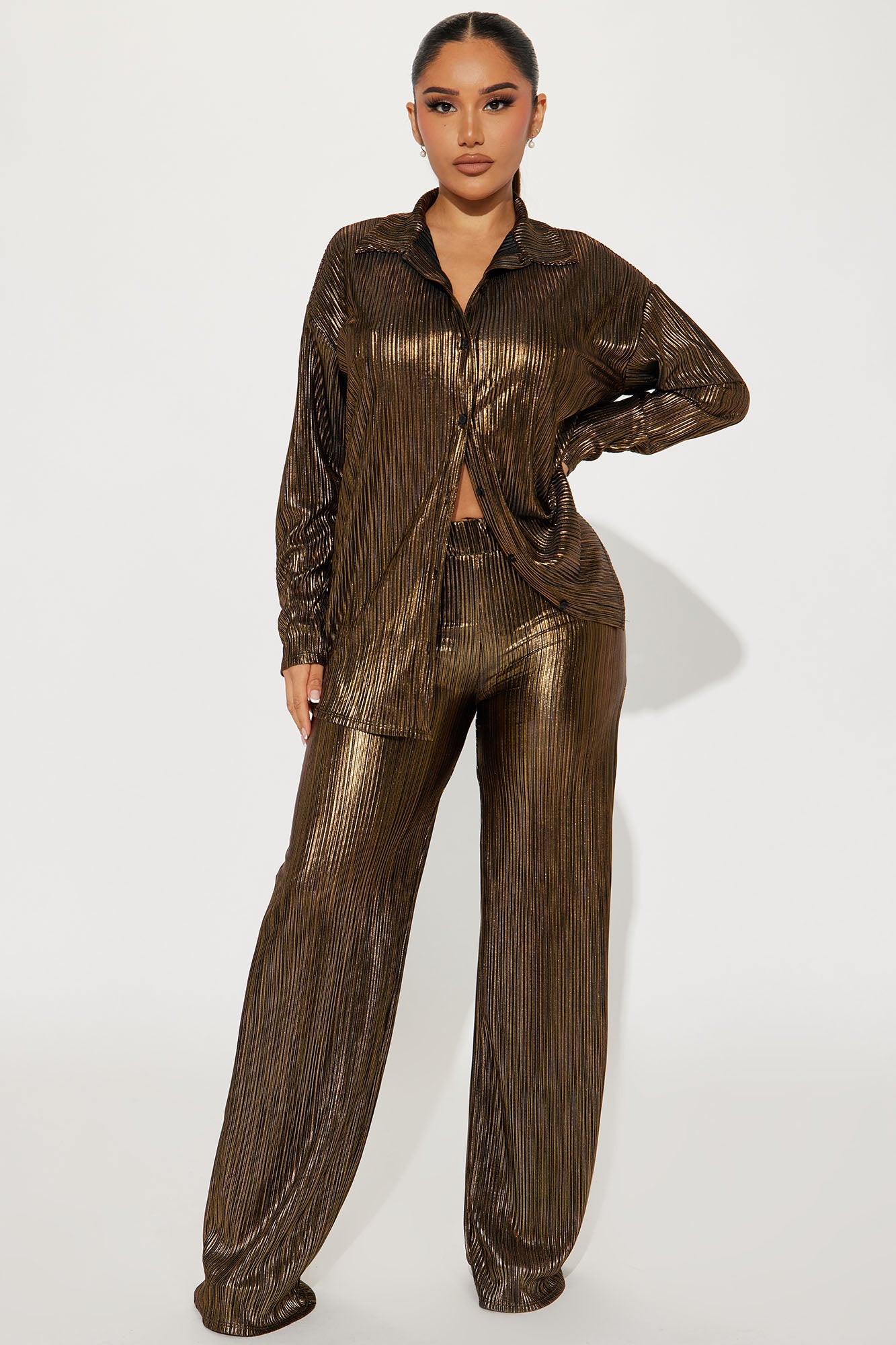 Kiss Of A Star Metallic Pant Set - Black/Gold