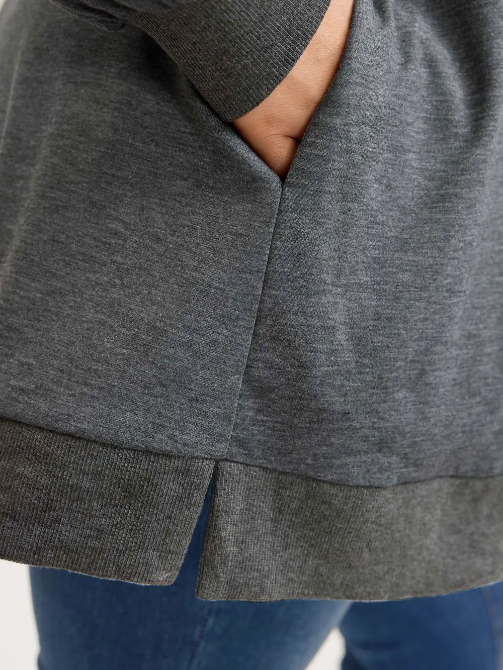 Drop Shoulders Ultra-Relaxed Fit Sweatshirt