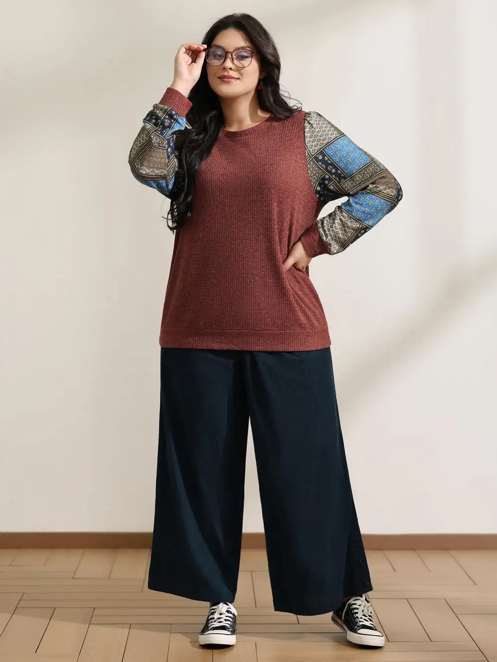 Cozy Collage Print Sleeve Contrast Sweatshirt