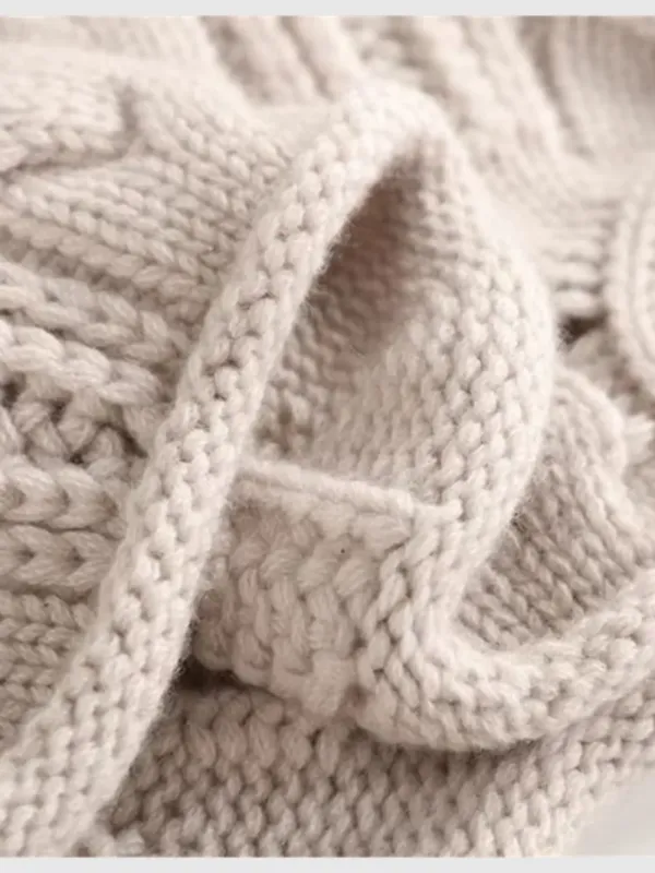 Carla - Elegant Wool Sweater