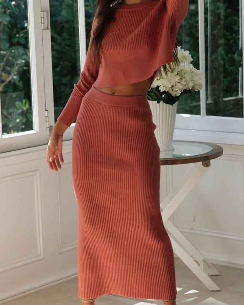 Solid Color Crew Collar Back Silt Sweater Set
