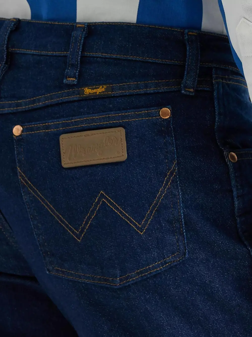 WRANGLER COWBOY CUT BOOTCUT STRETCH REGULAR FIT JEAN IN NAVY