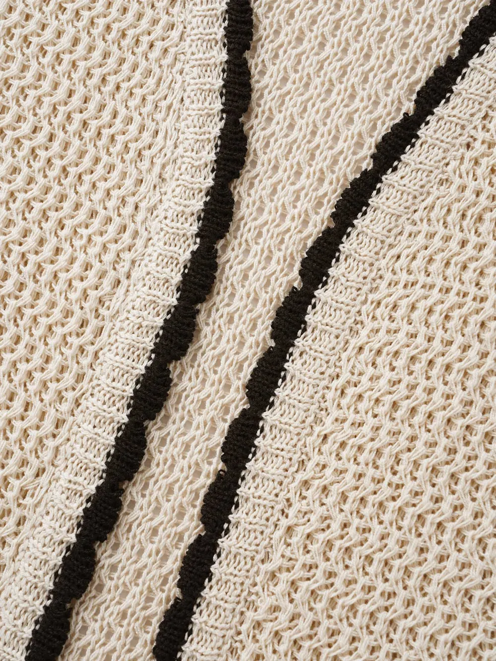 Solid Contrast Trim Bell Sleeve Cardigan