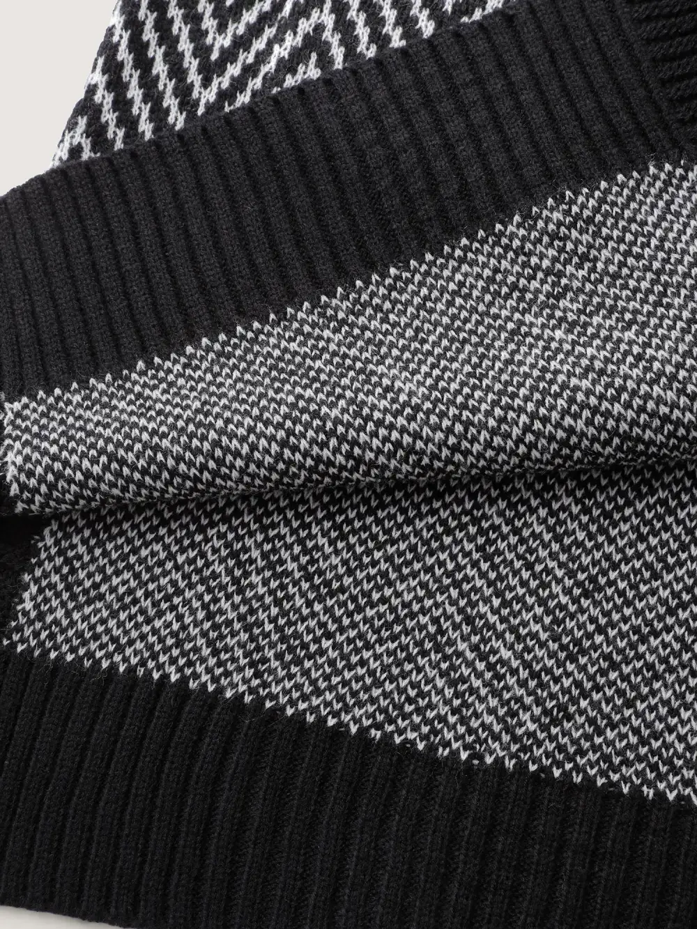 Geometric Pattern Pockets Open-Front Knit Cardigan