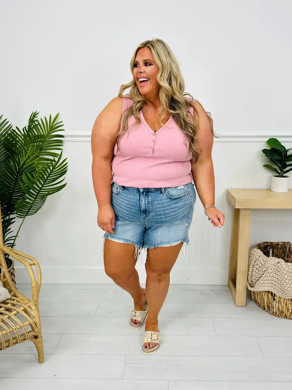 Judy Blue Chic & Sleek Cut Off Rigid Magic Shorts