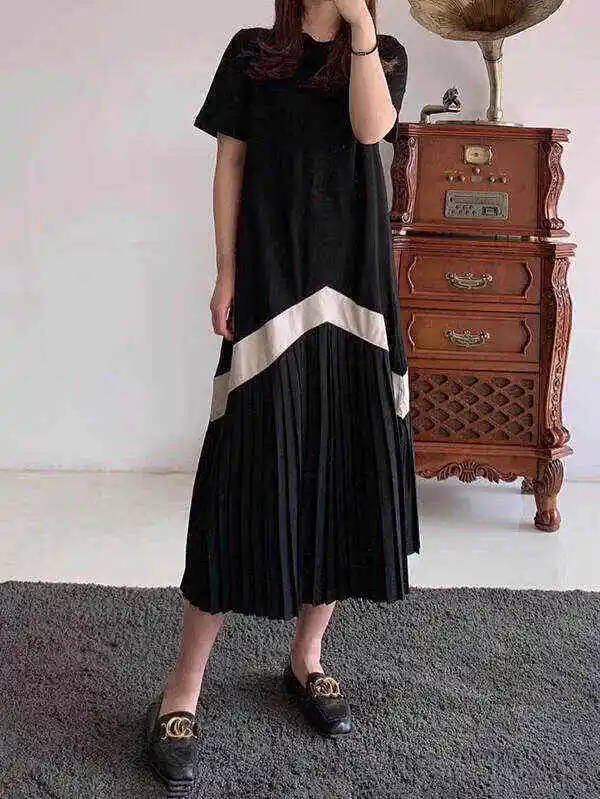 Original Pleated Splicing Loose Short Sleeve Round-Neck Dress