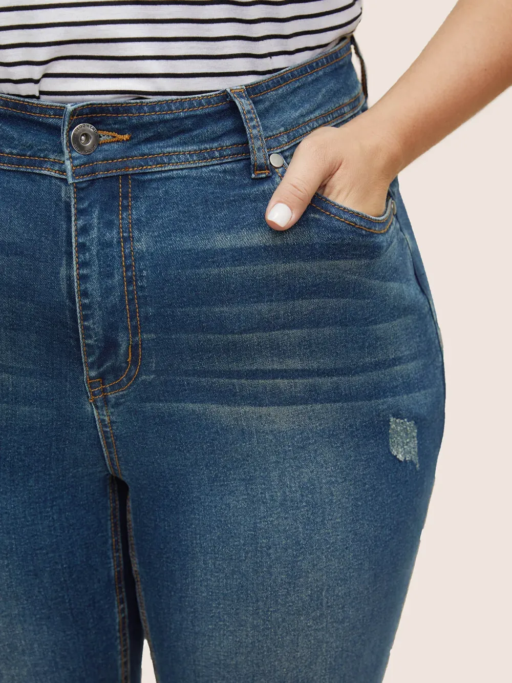 Roll Hem Ripped Pocket Straight Leg Cropped Jeans