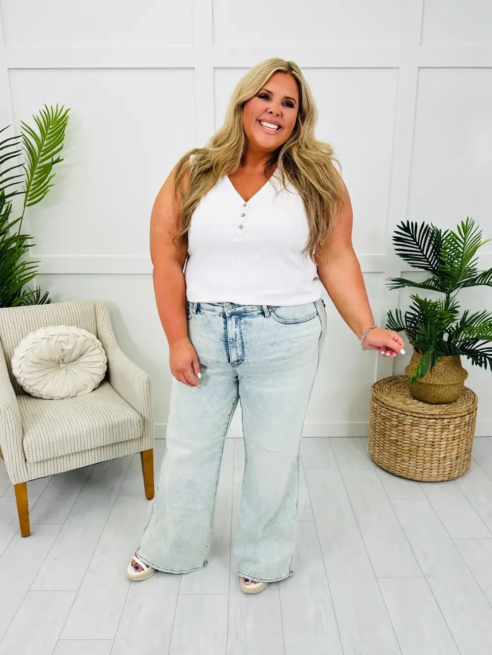 Judy Blue Turn Back Time Retro Style Wide Leg Tummy Control Jeans