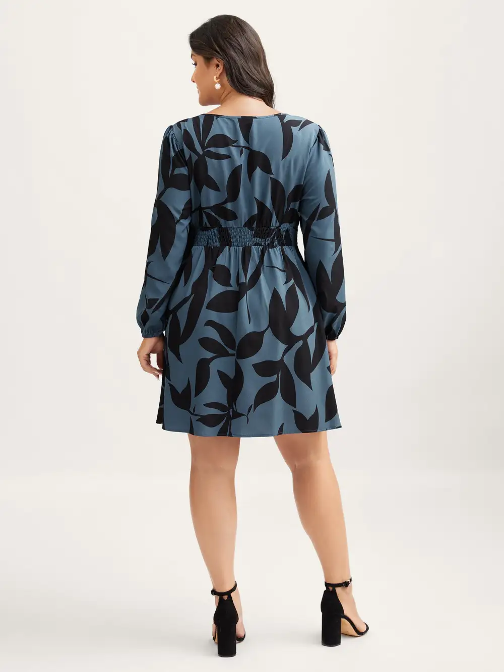 Silhouette Flower Print Shirred Waist Knee-Length Dress