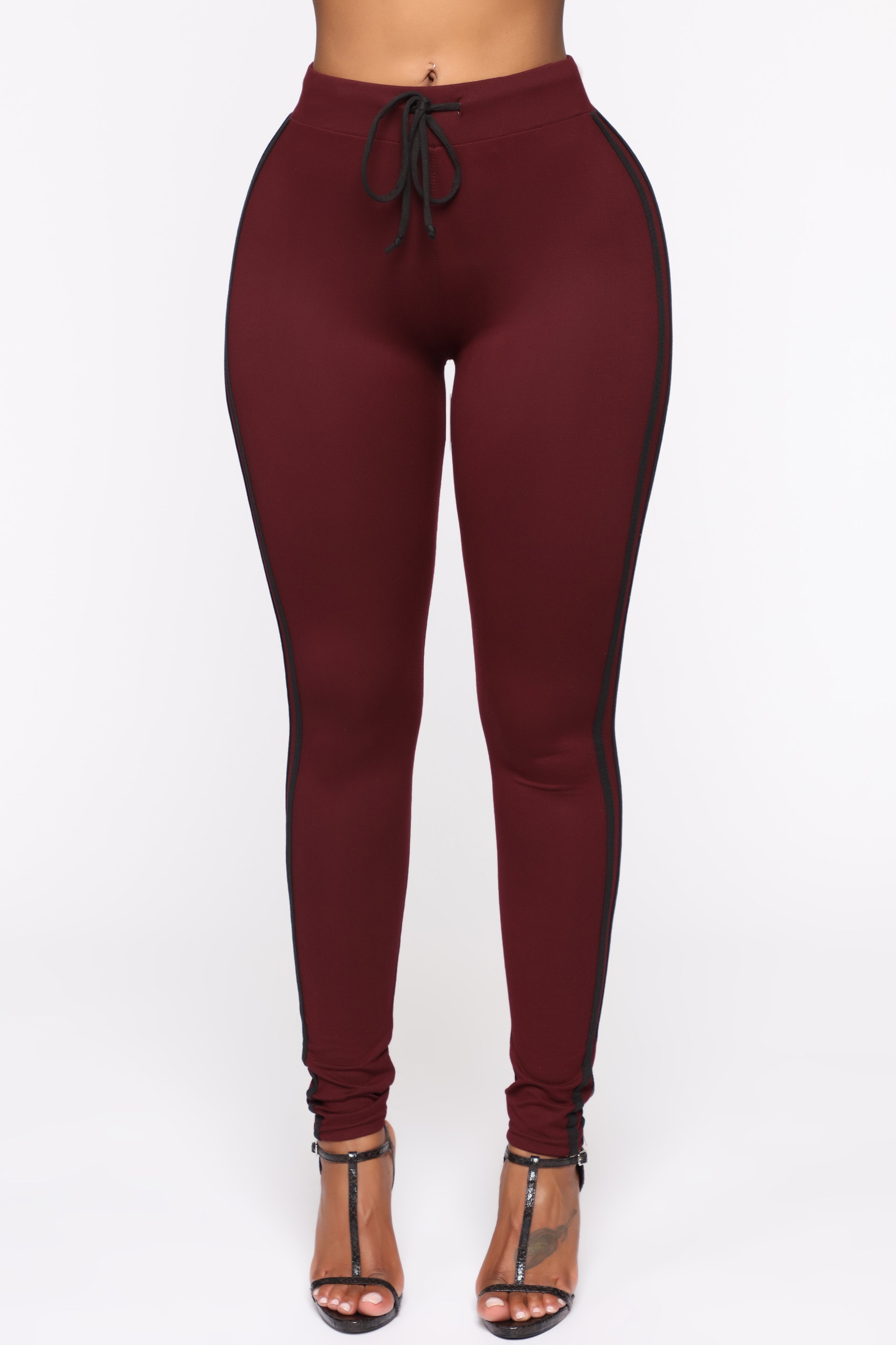 Tennis Courts III Set - Burgundy