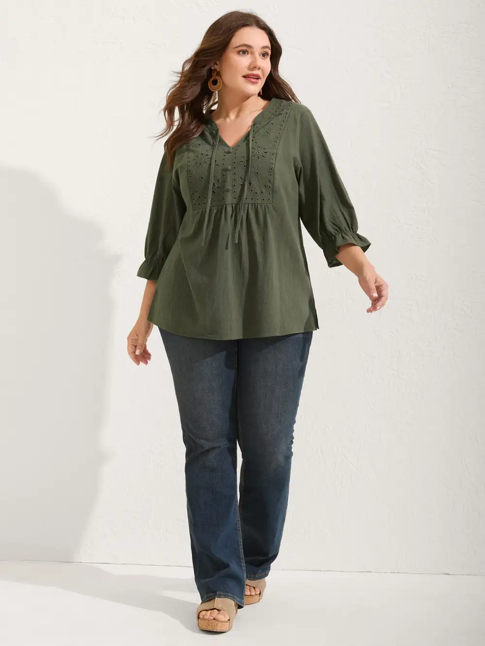 Broderie Anglaise Tie Knot Lantern Sleeve Blouse