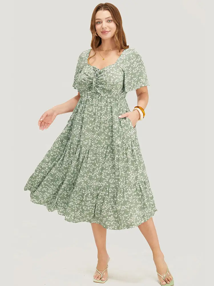 Ditsy Floral Sweetheart Drawstring Pocket Tiered Dress