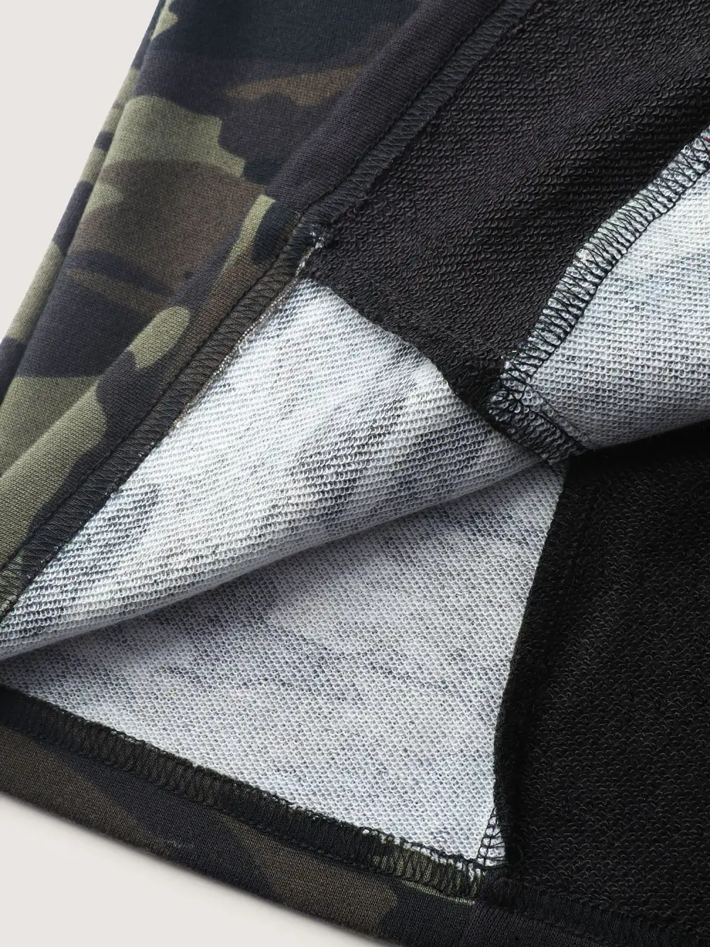 Camouflage Print Contrast Zipper Jacket