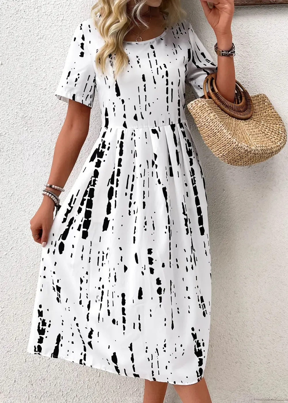 Black Geometric Print Short Sleeve Round Neck Dress