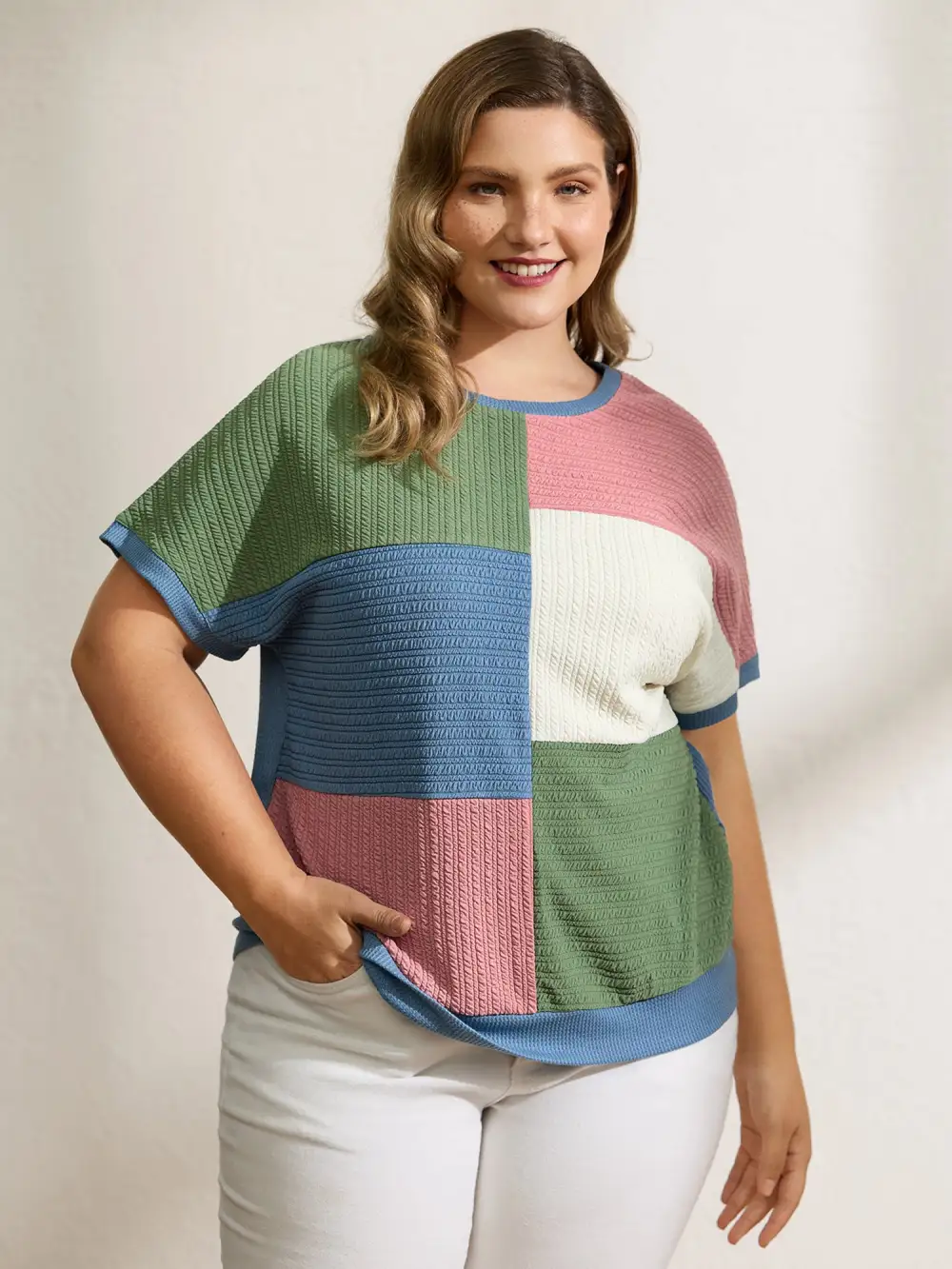 Colorblock Textured Round Neck T-Shirt