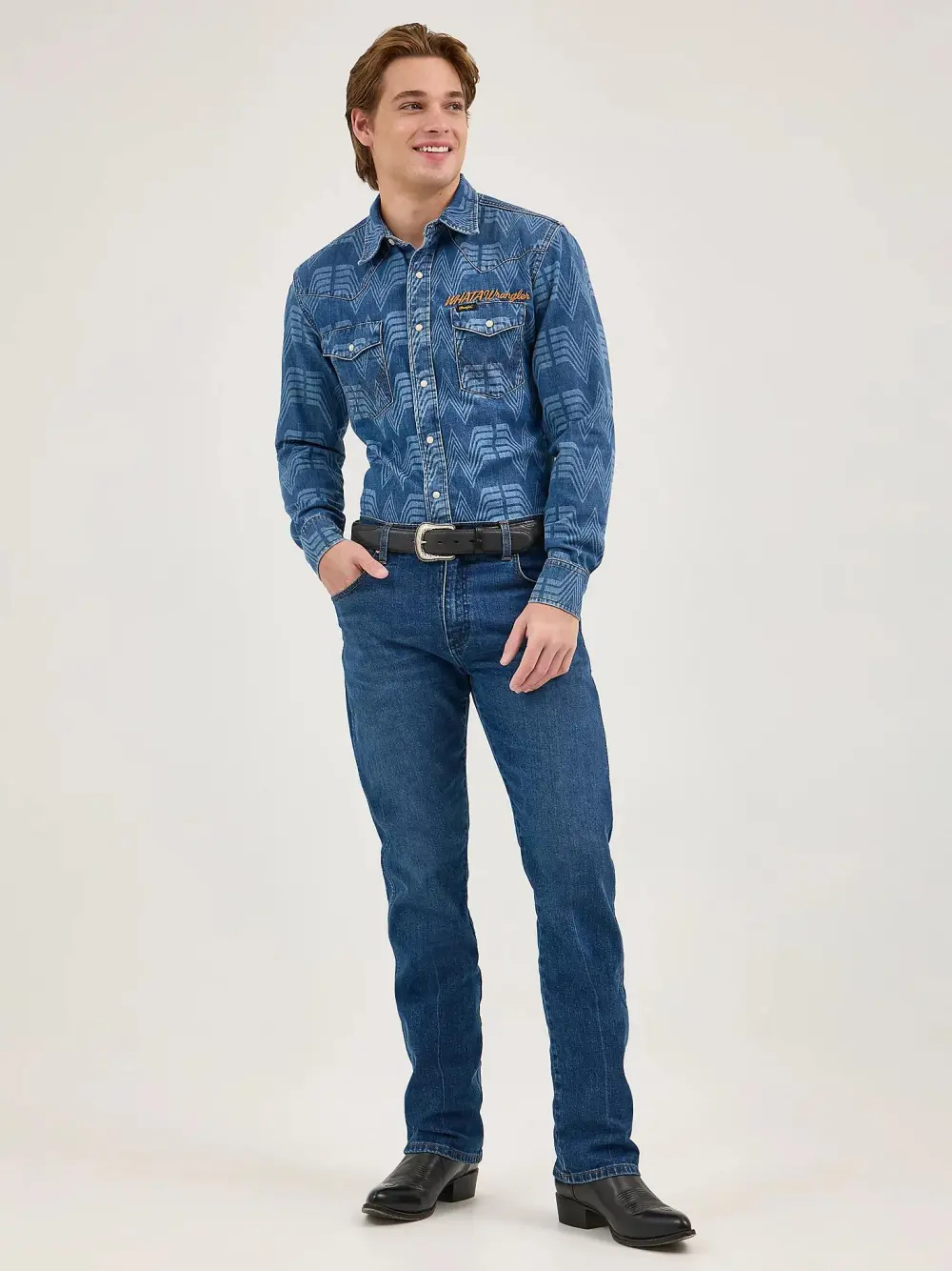 WRANGLER X WHATABURGER SLIM STRAIGHT LEG RETRO JEAN IN RODEO DUST FADE