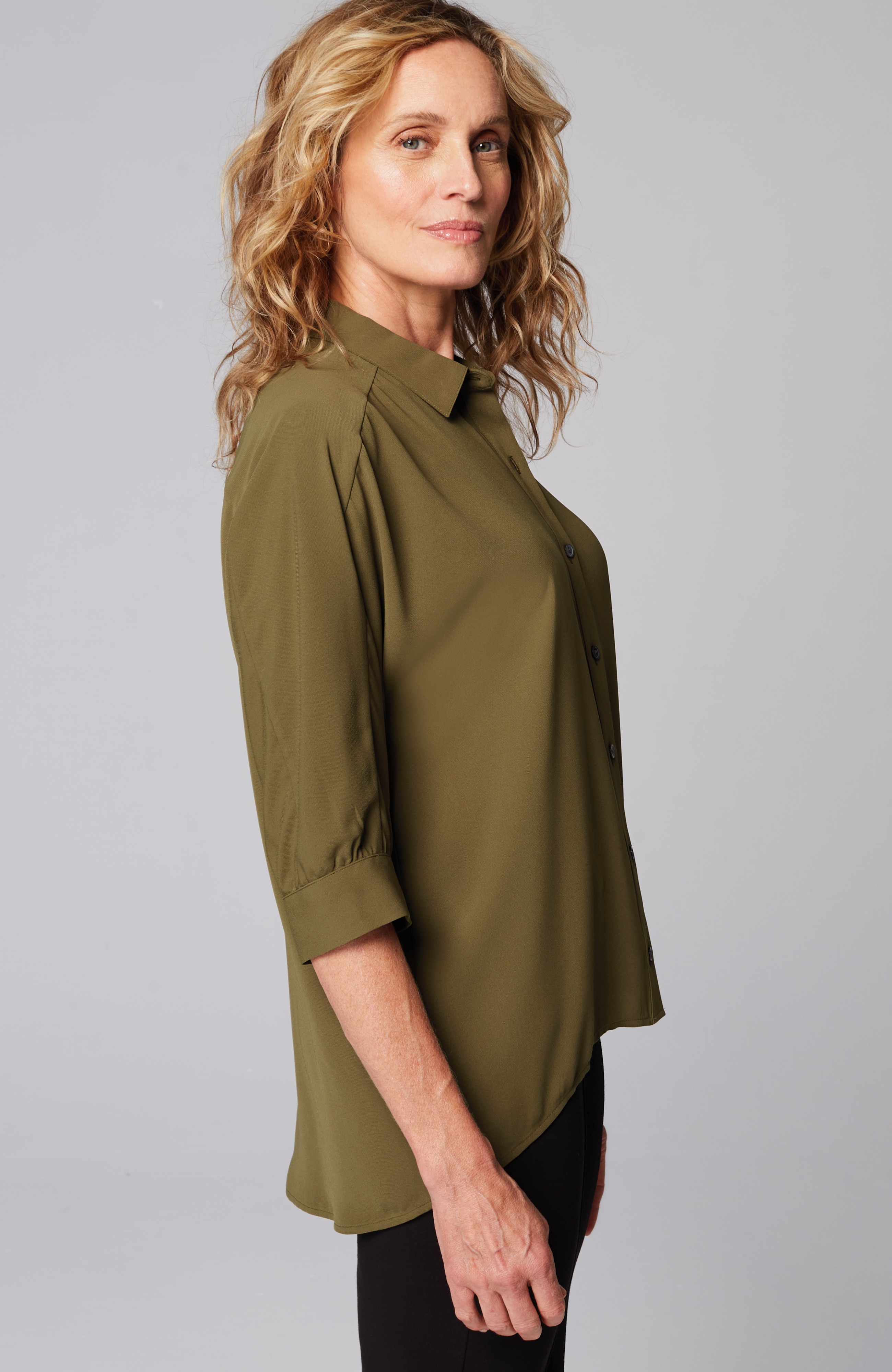 Wearever Easy-Care High-Low Button-Down