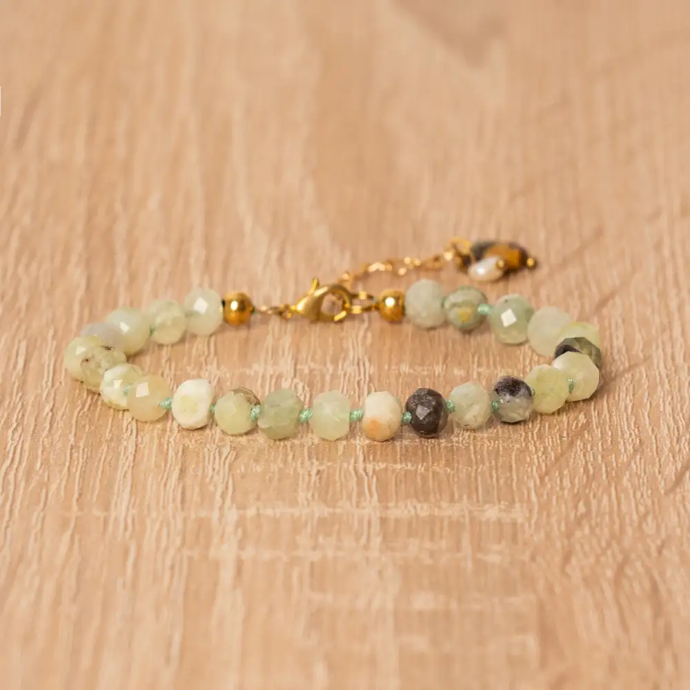 Labradorite Gold Cord Bracelet