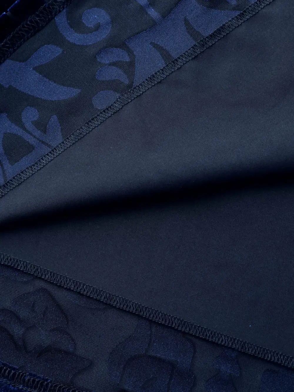 Flocked Semi-Stretch Button Blouse