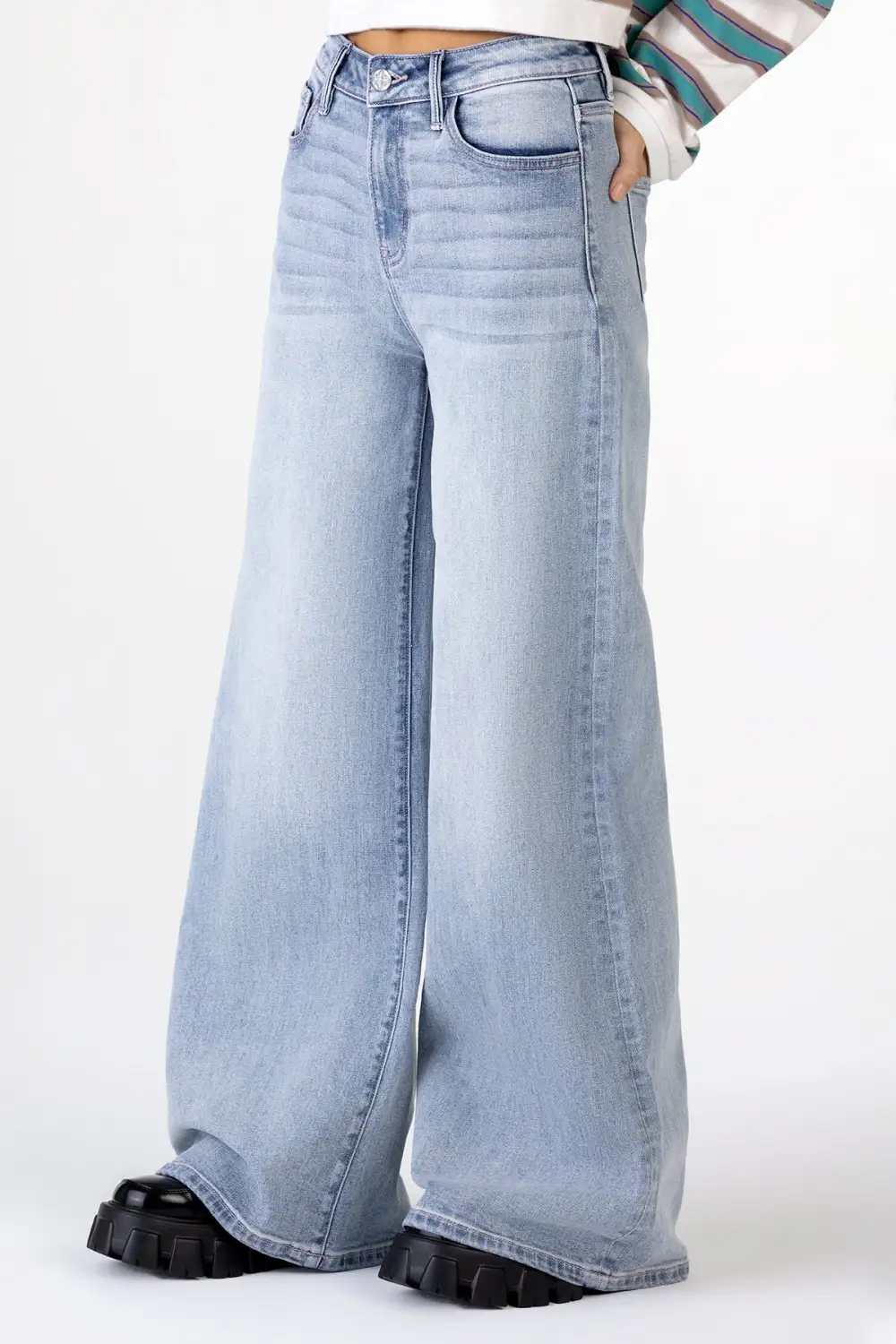 Wren Super Wide Leg Jeans