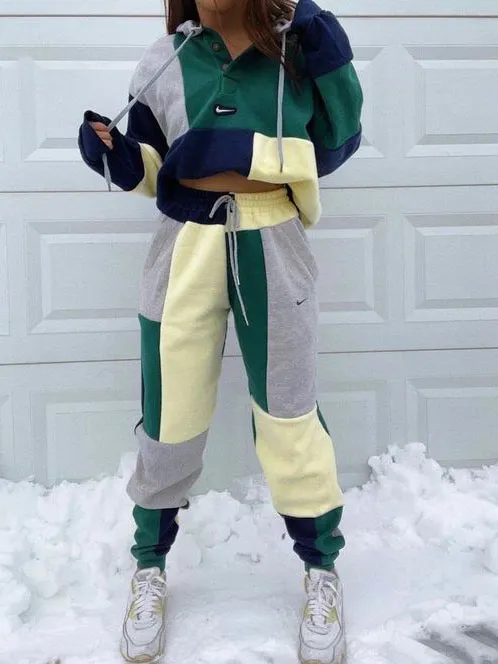 Green 2 piece set tops and bottoms how perfect and cozy piece for your Halloween day
