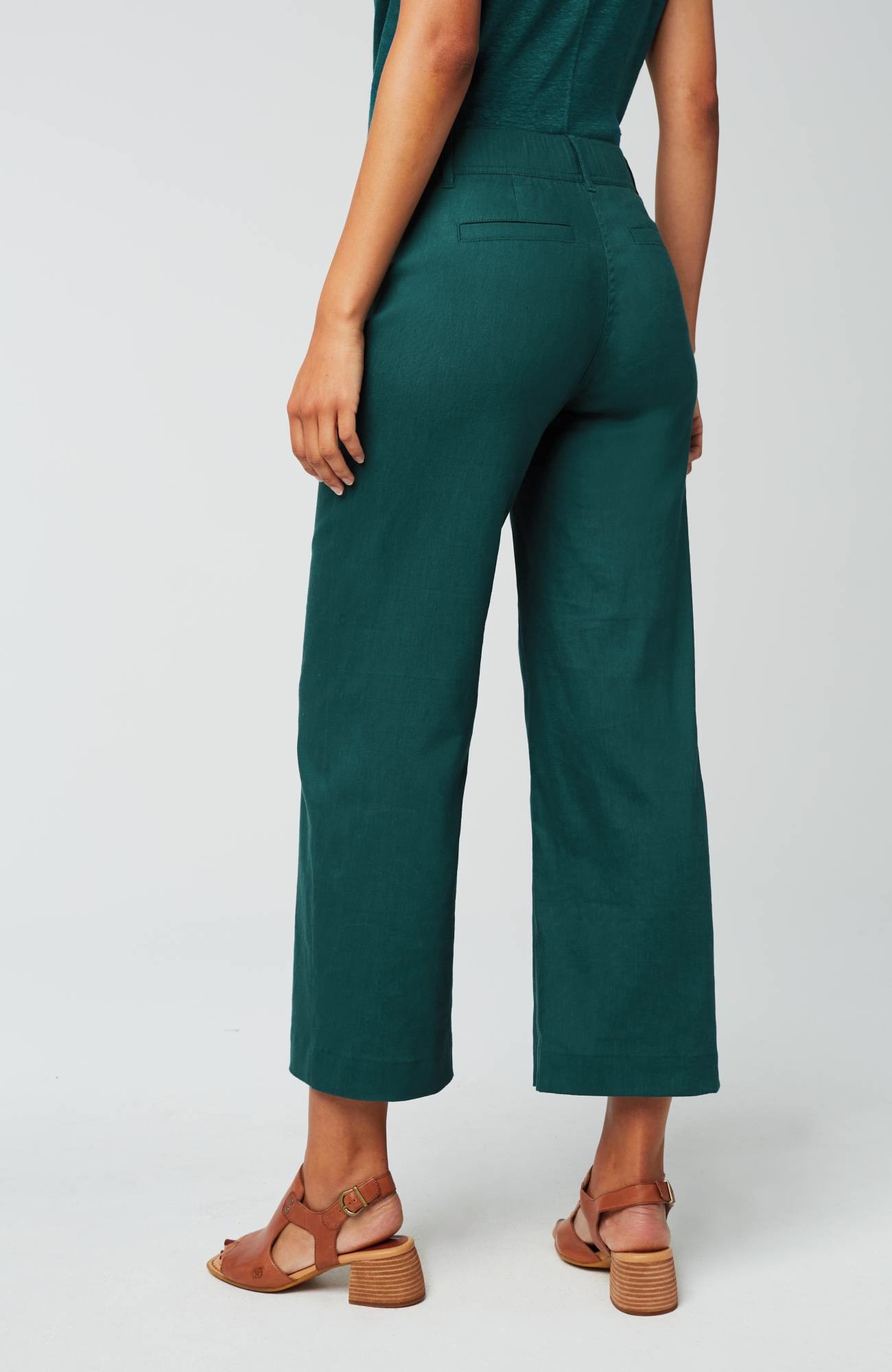 linen-stretch wide-leg crops