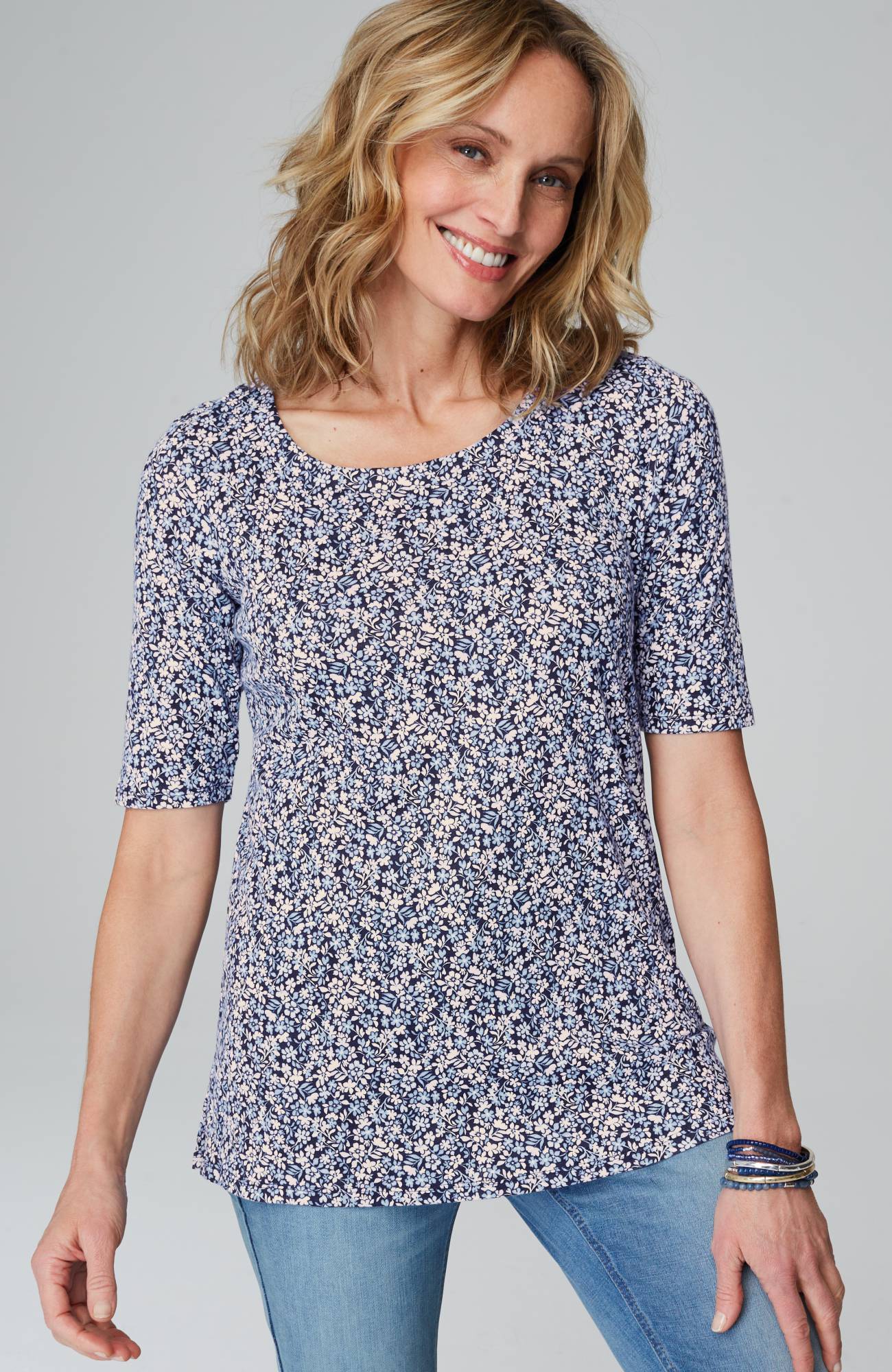 pima-slub scoop-neck side-slit tee