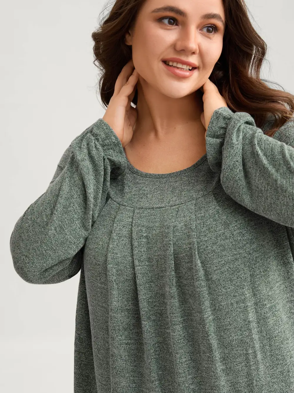 Round Neck Heather Pleated T-shirt