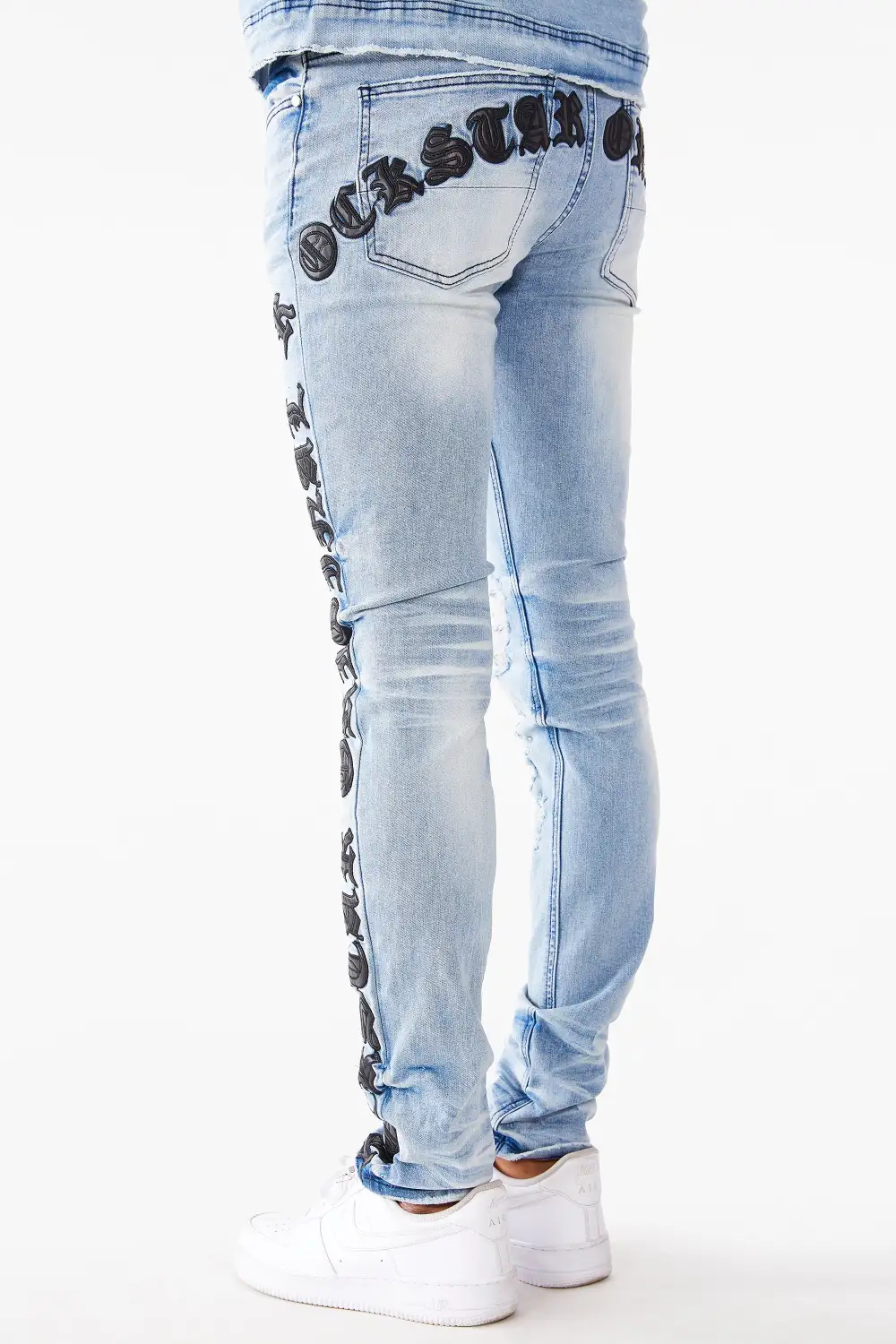 Jones Emroidered Jean- Blue