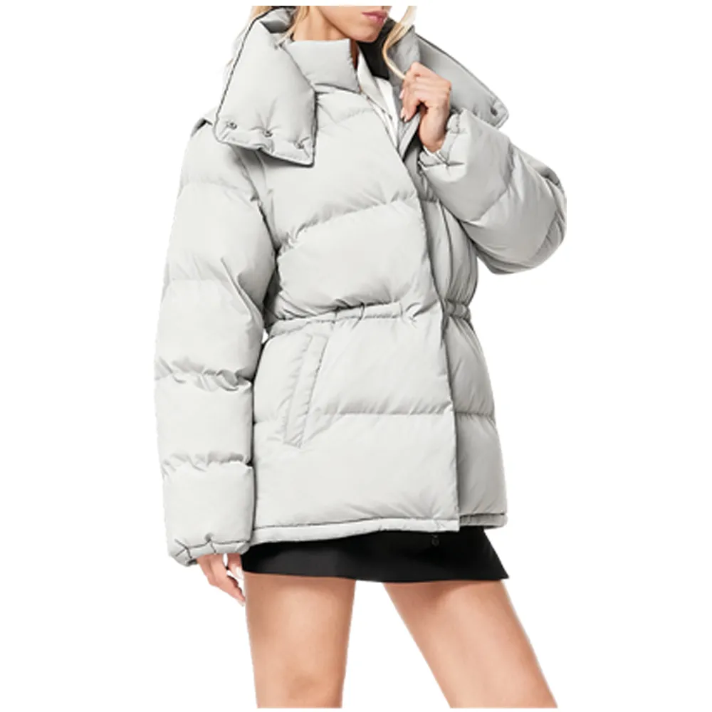 Down jacket with adjustable sleeves and collar for multiple wearing options