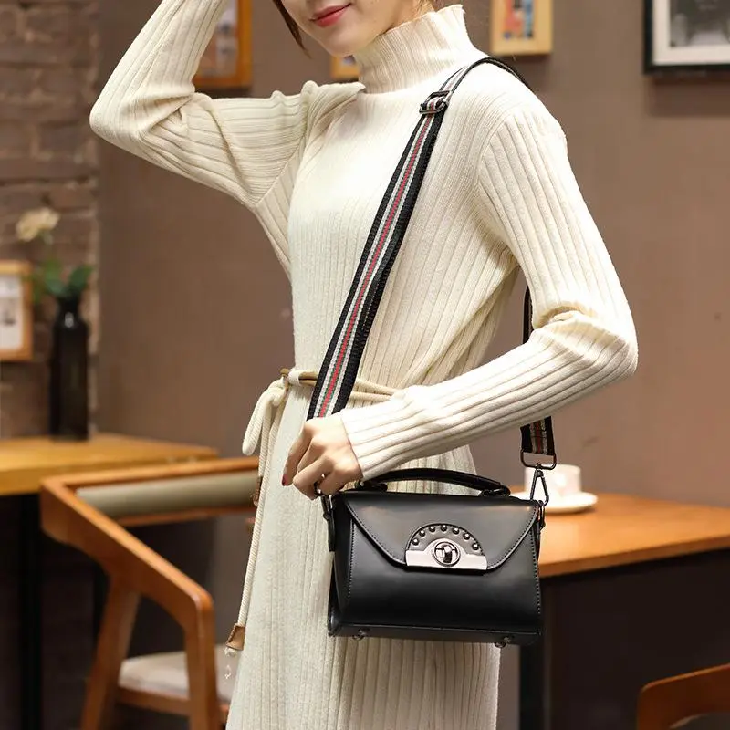 Retro oblique span oil wax cow leather one shoulder handbag