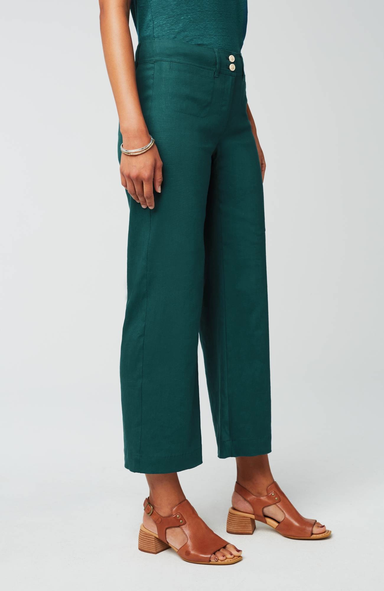 linen-stretch wide-leg crops