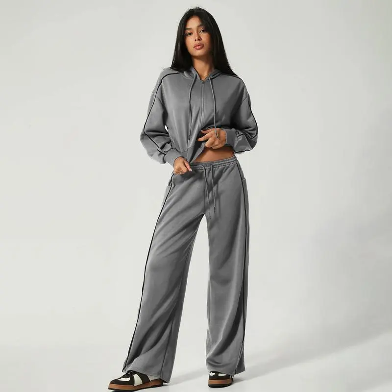 2-Piece Set: Cropped Hoodie & Wide-Leg Pants – Soft, Quick-Dry, with Pockets