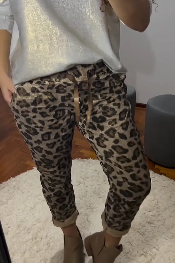 Women's solid color v-neck top and leopard print two-piece suit