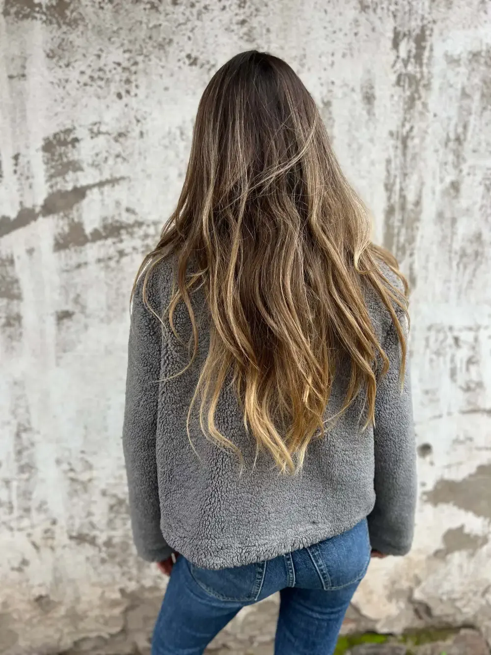 Chaqueta tipo corderito clásica gris