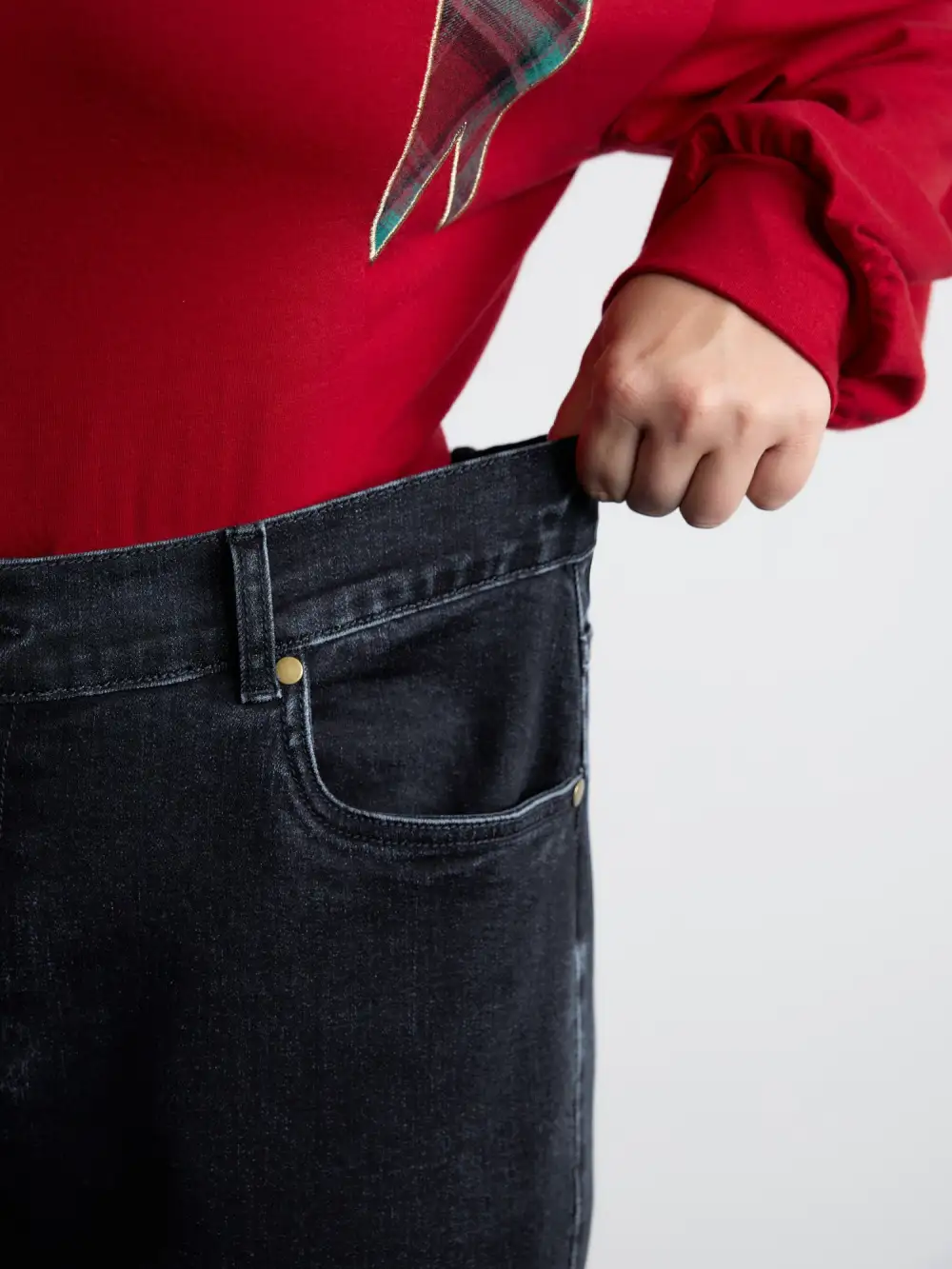 Stretchy Plaid Straight-Leg Jeans