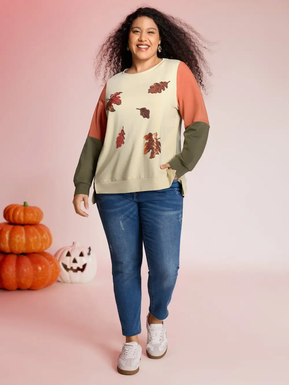 Crisp Leaf Print Sequin Embroidery Sweatshirt