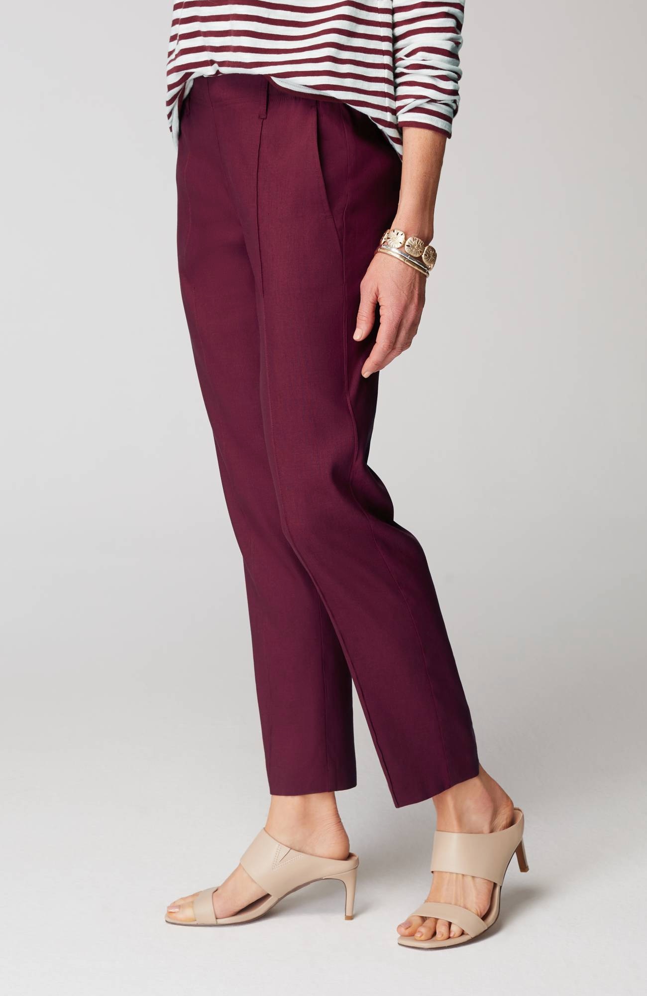 Pintucked Linen-Stretch Slim-Leg Pants