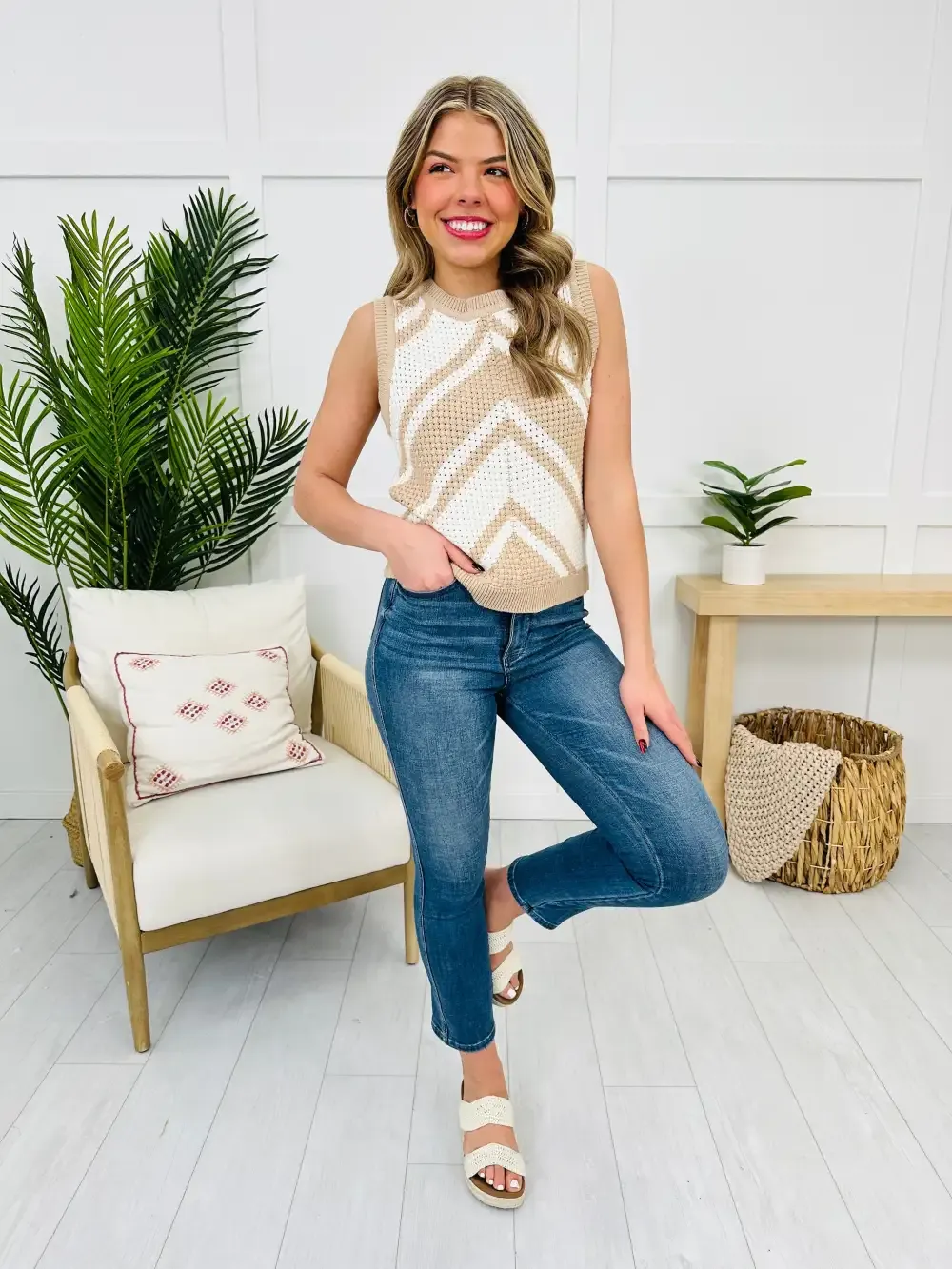 Chasing Chevron Tank Top in Off White/Taupe