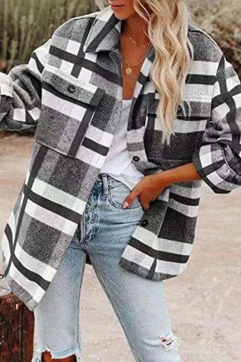 WOMEN OVERSIZED PLAID PATTERN LONG SHACKET