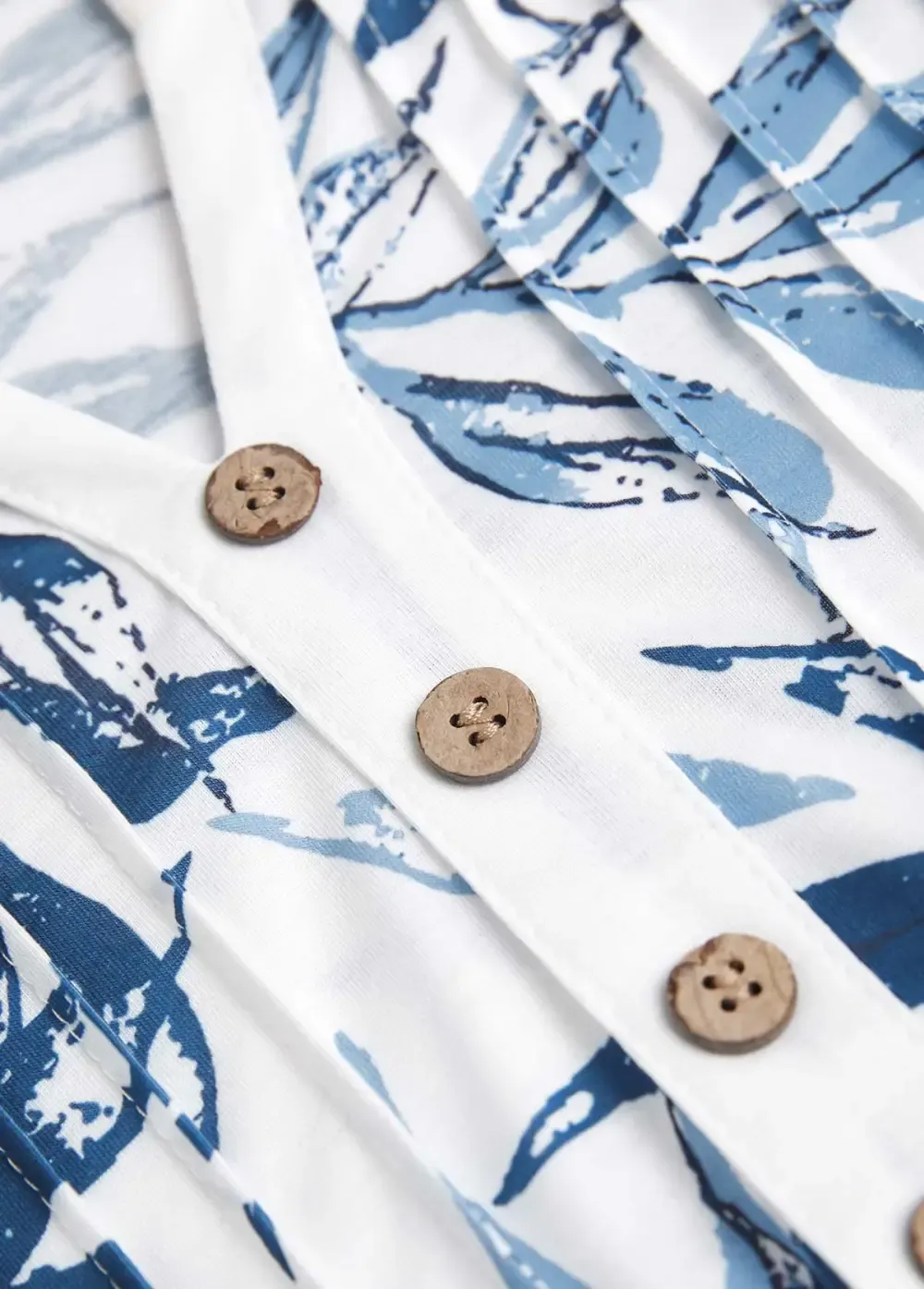 White Leaf Print T Shirt