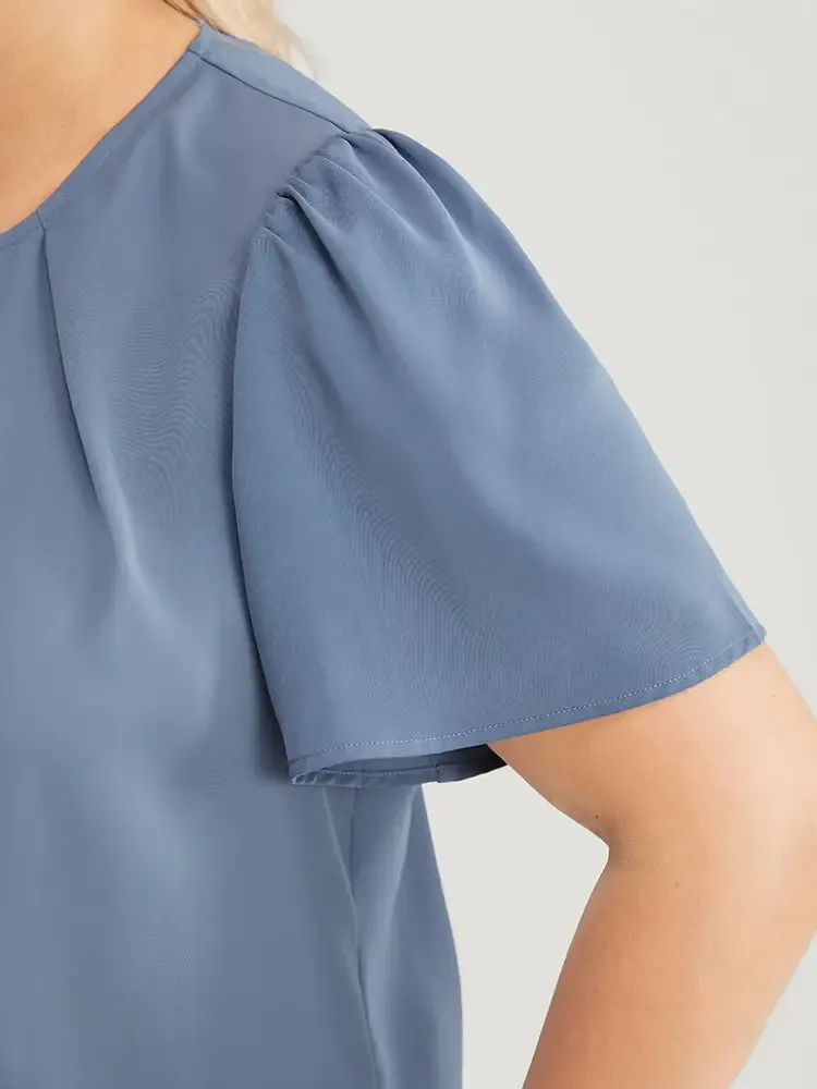 Solid Pleated Detail Keyhole Puff Sleeve Blouse