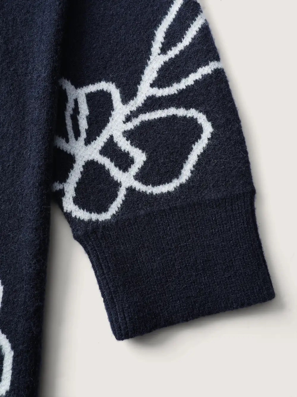 Round Neck Floral Split Hem Pullover