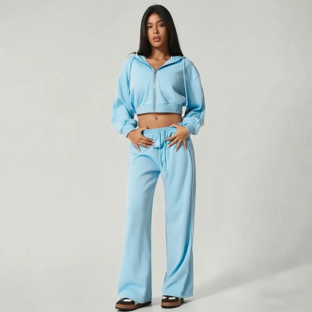 2-Piece Set: Cropped Hoodie & Wide-Leg Pants – Soft, Quick-Dry, with Pockets