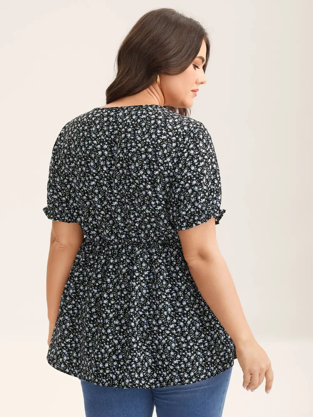 Ditsy Floral Print Bow-Tie Blouse