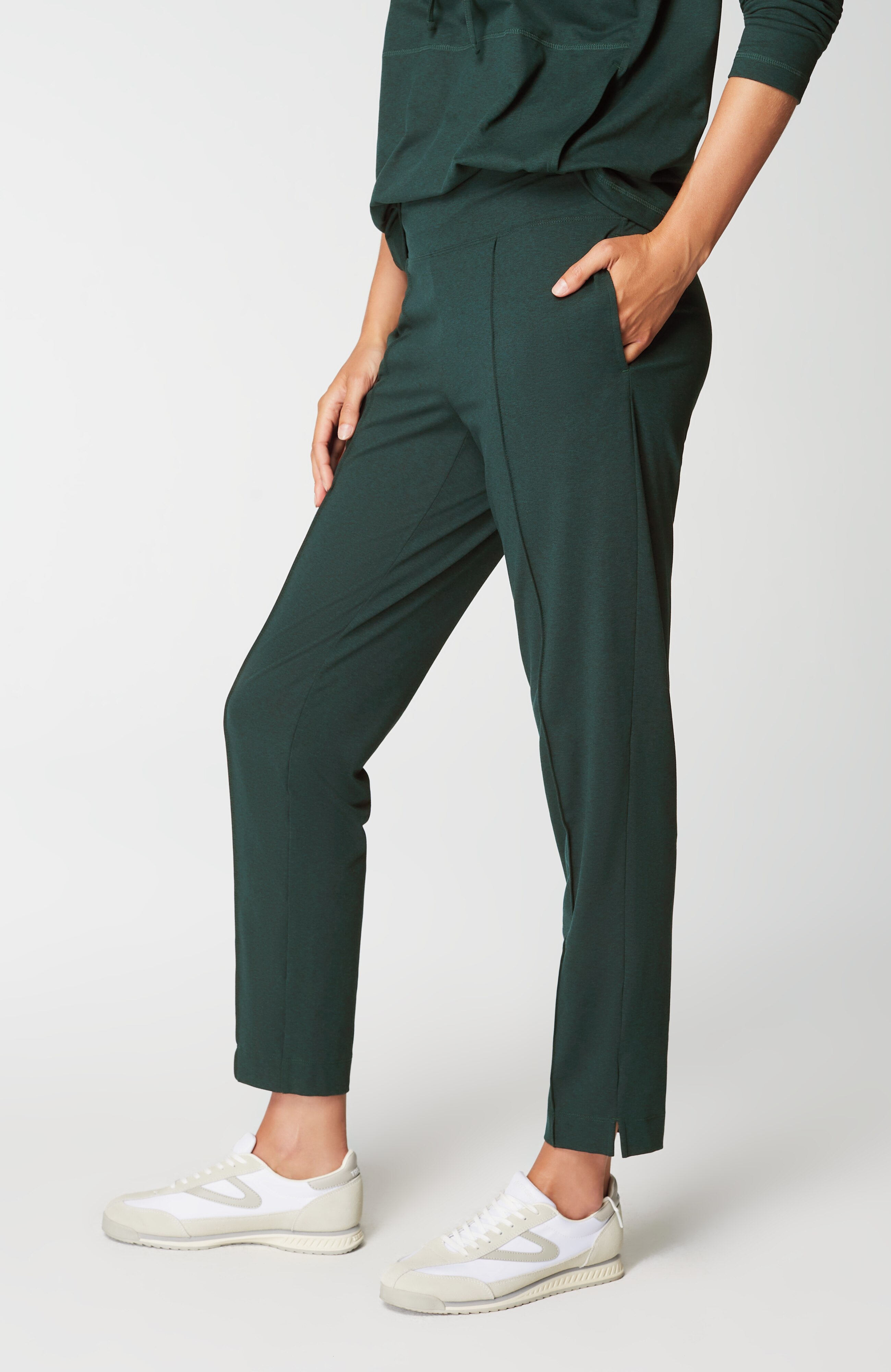 Fit Supreme-Stretch Pintucked Slim-Leg Pants