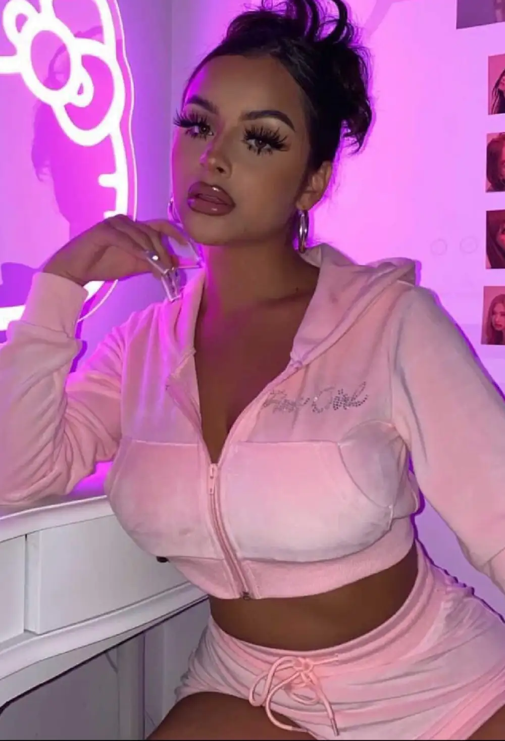 So 2000s Tracksuit (short)