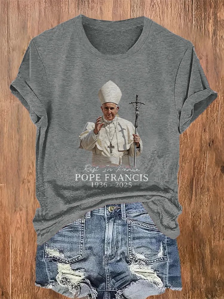 Women's Rest In Peace 1936-2025 Round Neck Short Sleeves Pure Cotton T-Shirt