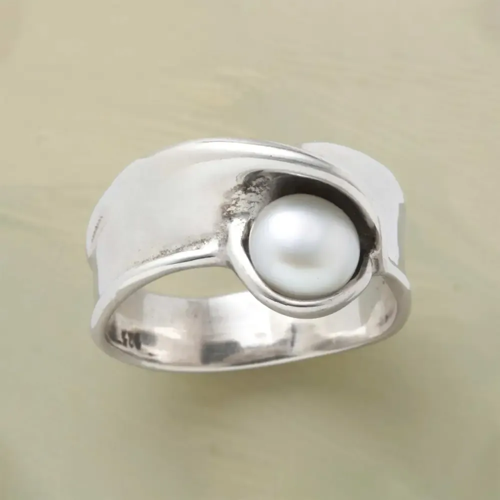 Pearl'S Nest Ring